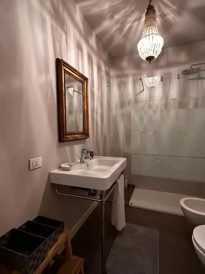 Appartement Readmyhostprofile! Luxury 4 Bedroom Penthouse Near Duomo Milan