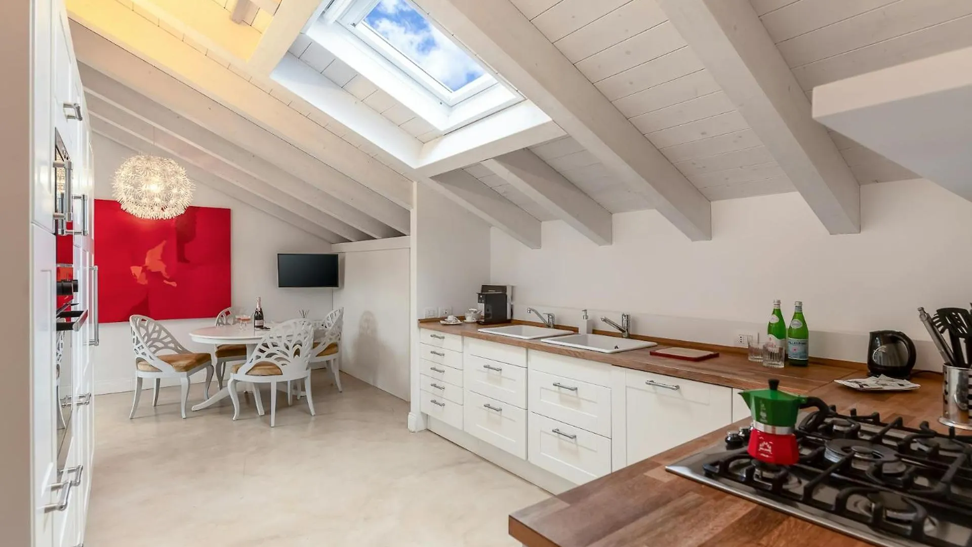 Readmyhostprofile! Luxury 4 Bedroom Penthouse Near Duomo Milan 0*,  Italie