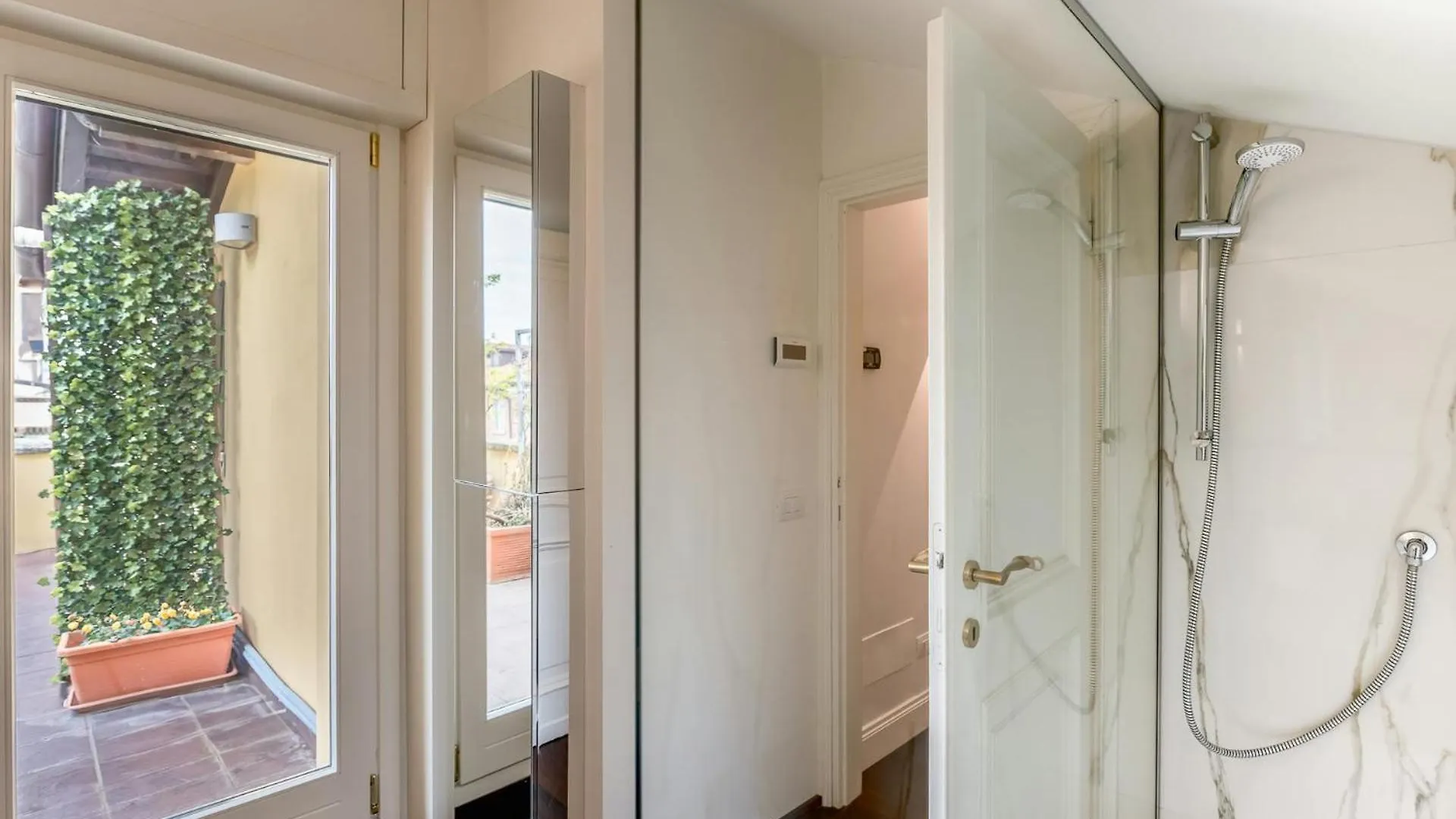 Readmyhostprofile! Luxury 4 Bedroom Penthouse Near Duomo Milan Appartement