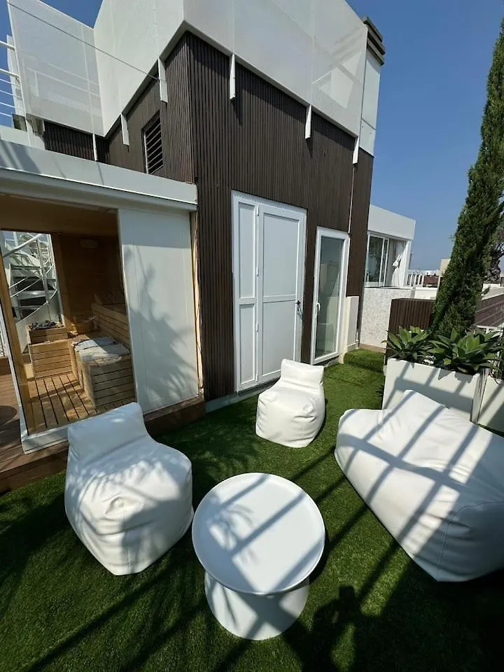 Readmyhostprofile! Luxury 4 Bedroom Penthouse Near Duomo Milan Appartement