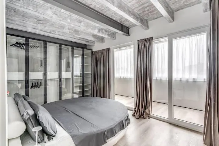 Readmyhostprofile! Luxury 4 Bedroom Penthouse Near Duomo Milan